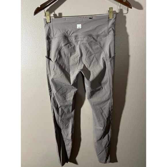 Vuori Light Gray Leggings - Picture 3 of 5